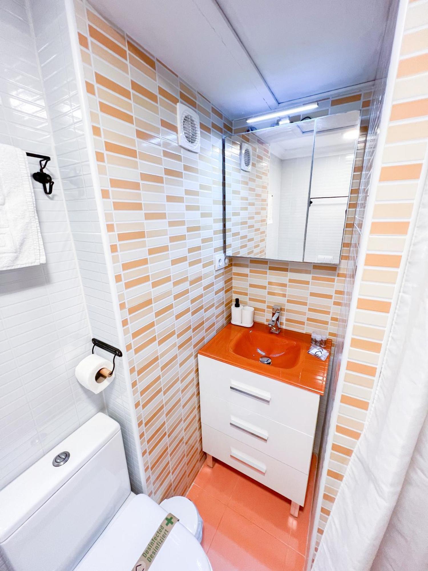 Cozy & Sunny Carihuela Park Apartman Torremolinos Kültér fotó