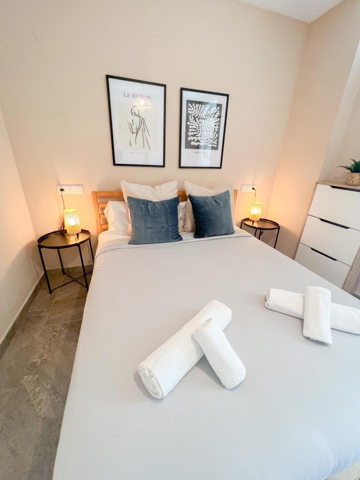 Cozy & Sunny Carihuela Park Apartman Torremolinos Kültér fotó